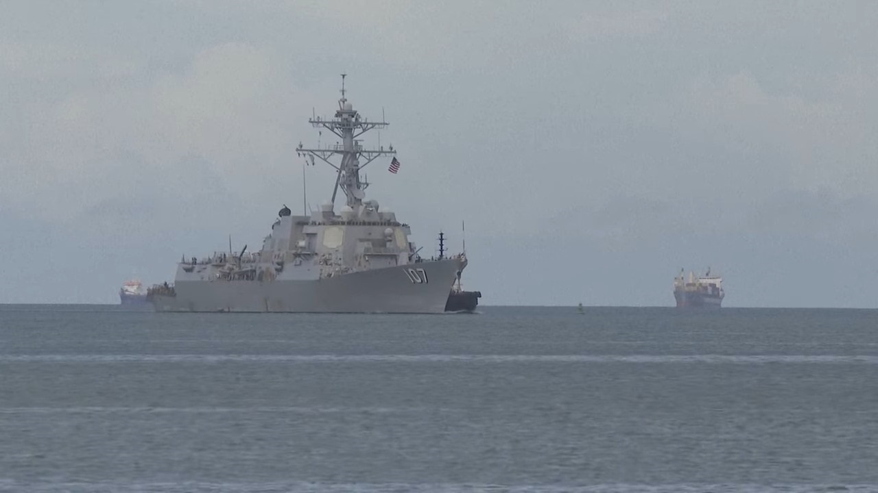 El navío se estacionó en las costas de Trinidad y Tobago. (Captura de pantalla © AFP News Agency-YouTube)