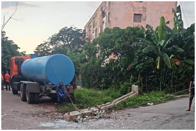 Pipa choca contra poste eléctrico y causa apagón masivo en La Habana