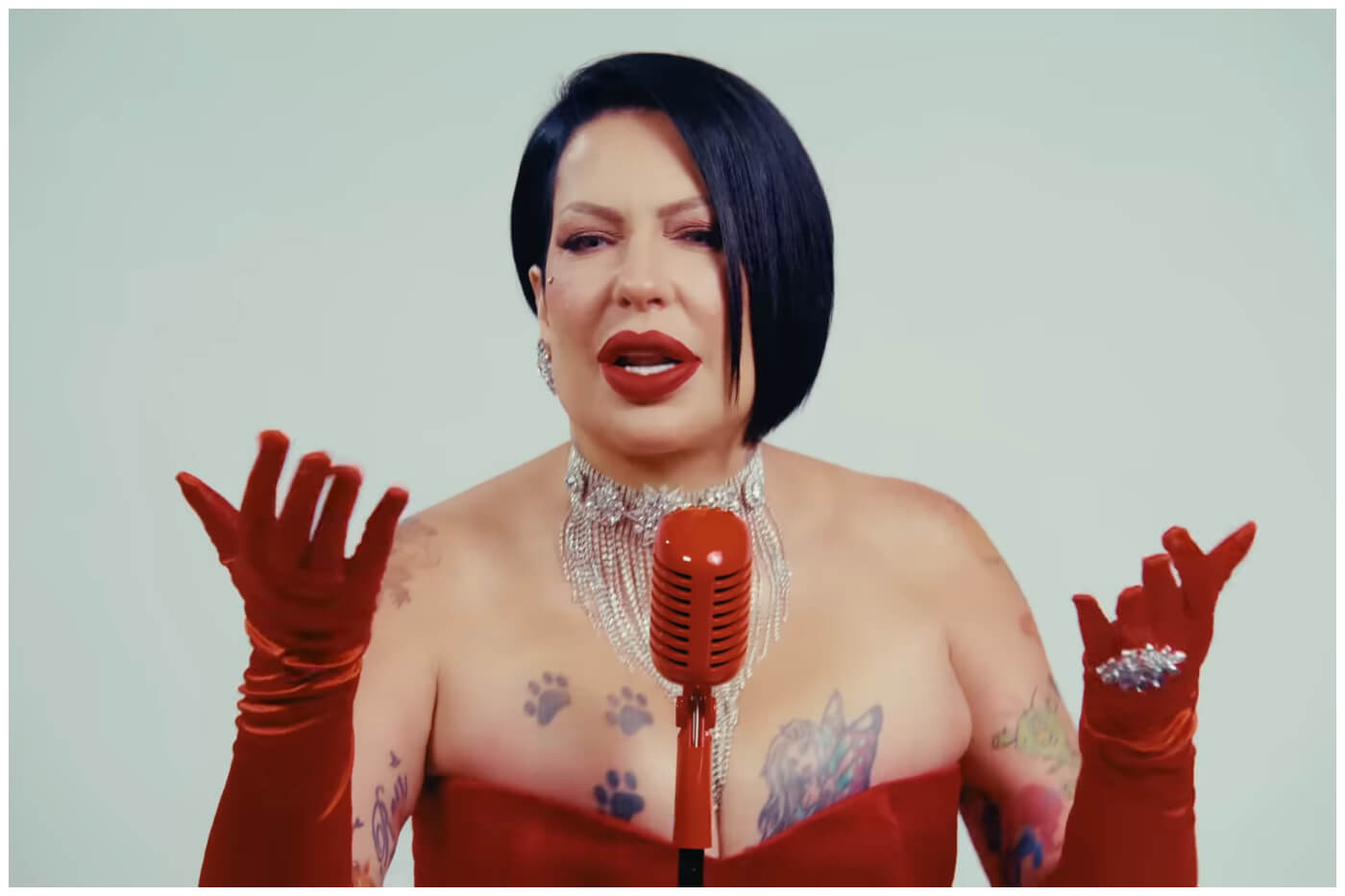 La cantante cubana La Diosa ha sufrido un cambio radical desde su llegada a Miami. (Captura de pantalla © La Diosa- YouTube)