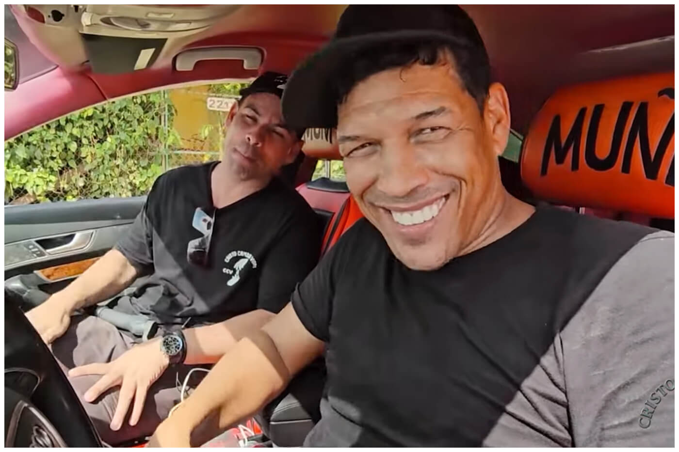 Limay Blanco se ha entregado al cristianismo y obras de caridad desde hace años. (Captura de pantalla © Música Cristiana CCV- YouTube)