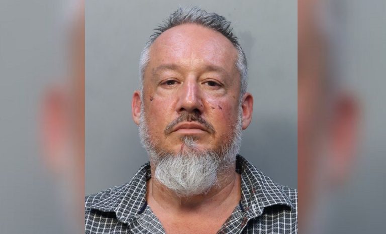 Aspirante a alcaldía de Miami-Dade es arrestado por cargos graves