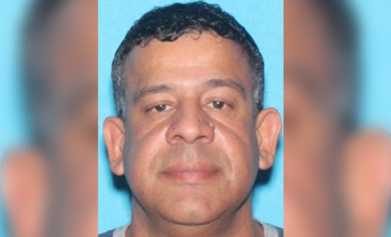 Ofrecen recompensa por cubano en Texas, uno de los 10 más buscados