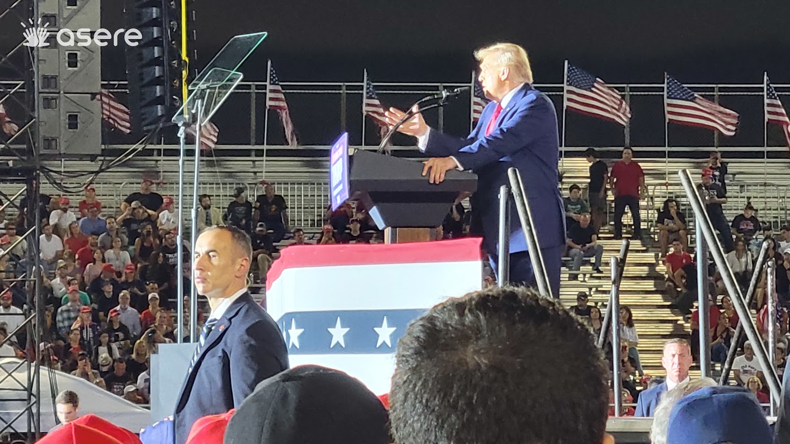 Donald Trump durante un mitin político en Hialeah. (Foto © Asere Noticias)
