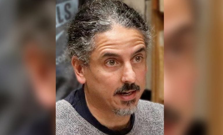 Exprofesor prófugo que vivía en La Habana es extraditado a España
