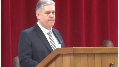 El exministro cubano ha sido señalado hasta por espionaje. (Captura de pantalla © Valores team- YouTube)