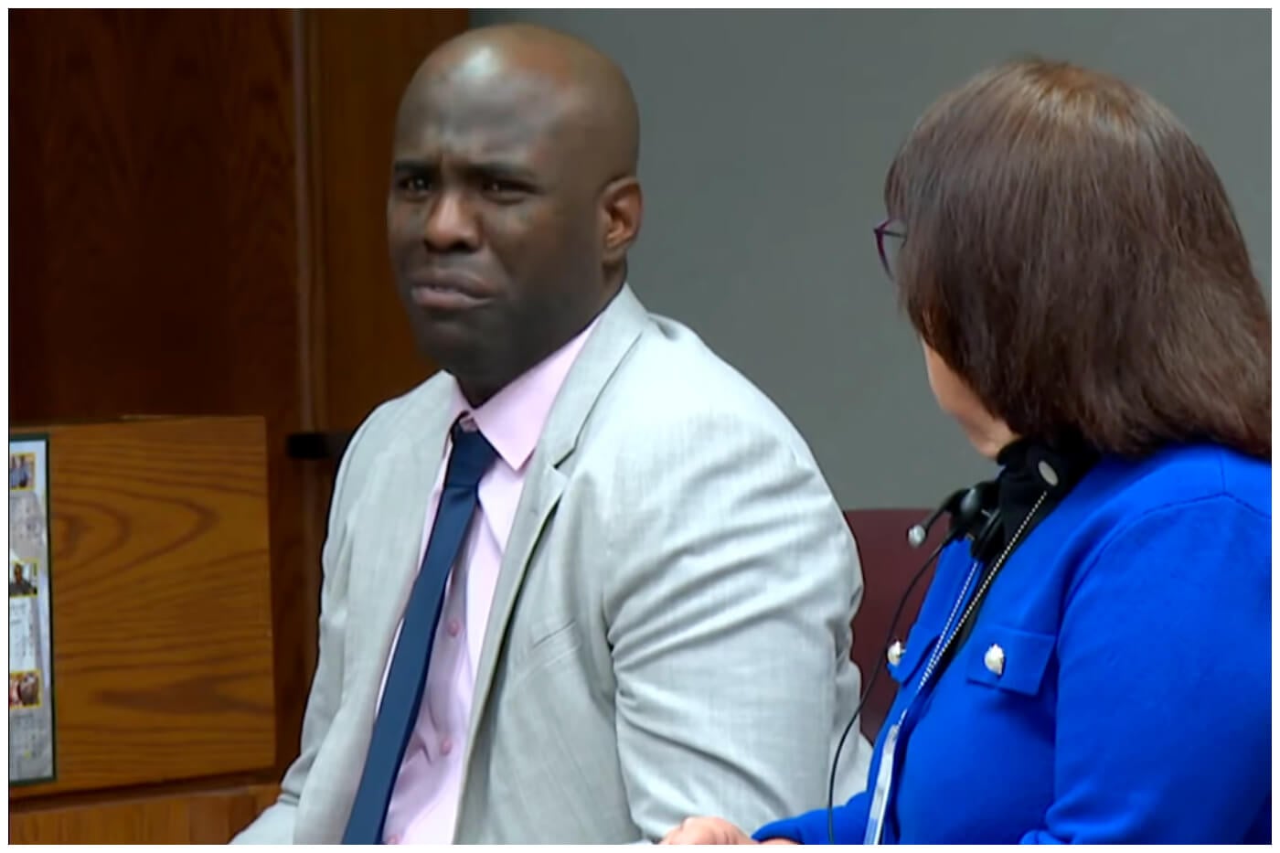 El reguetonero Chocolate MC llora en la Corte al escuchar su veredicto. (Captura de pantalla © WPLG Local 10- YouTube)