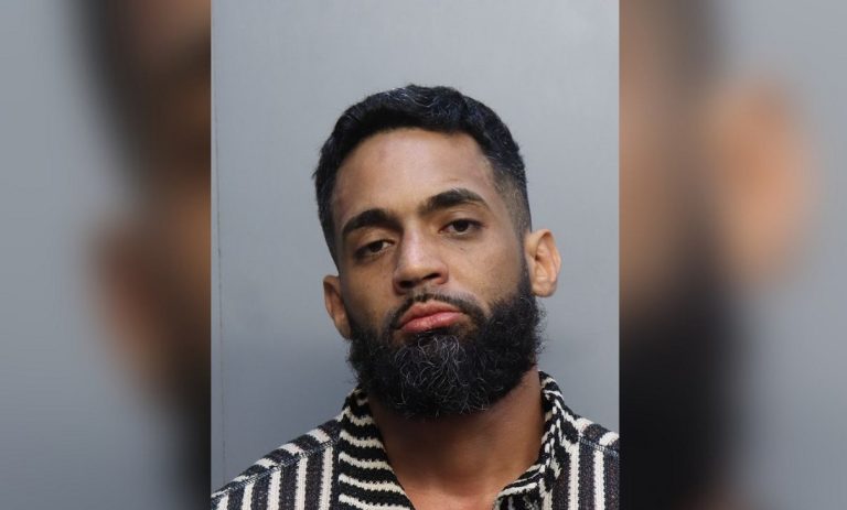 Cubano detenido en Miami por robo y actos indecentes