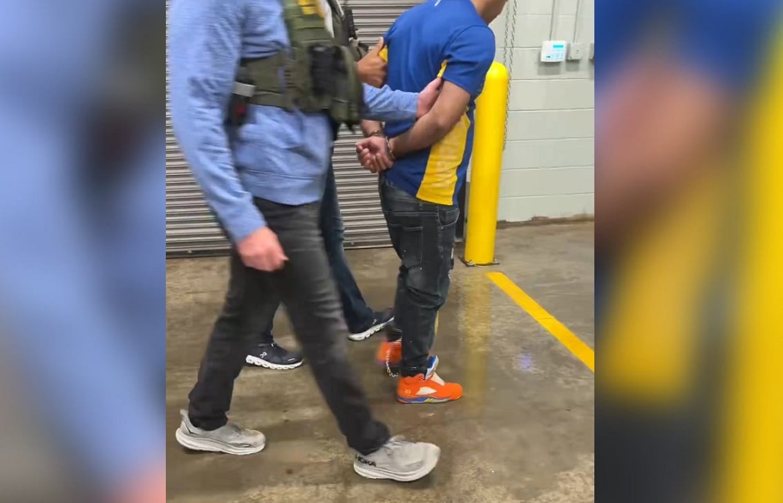 El cubano es acusado de varios delitos.(Captura de pantalla © DHSgov-Twitter)