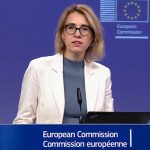 La mujer jugó un papel importante en el acercamiento entre la Isla y la UE.(Captura de pantalla © euronews-YouTube)