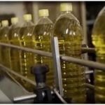 Cuba tiene escasez prácticamente perpetua de aceite. (Captura de pantalla © Noticias Cuba- YouTube)