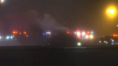 Equipos de emergencia arribaron a la escena. (Captura de pantalla © thepagetody-Twitter)