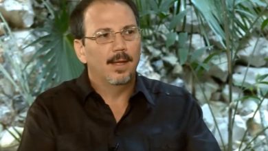 Entrevista con Alejandro Castro Espín, hijo de Raúl. (Captura de pantalla © Al Mayadeen Español-YouTube)