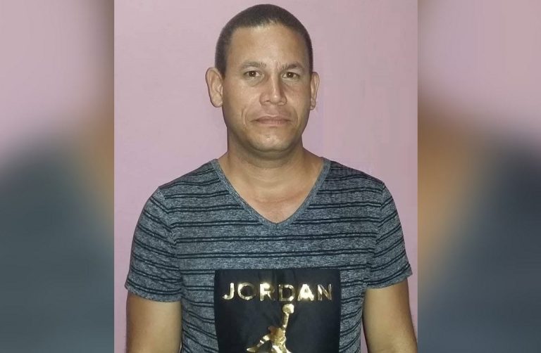 Hombre es hallado sin vida en la letrina de su casa en Santiago de Cuba