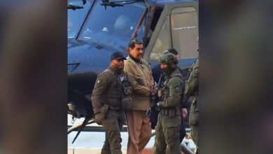 Maduro siendo trasladado ante corte en Nueva York. (Captura de pantalla © Timmy_Turnes-Twitter)