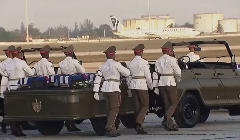 Díaz-Canel vende la muerte de militares cubanos en Venezuela como una “victoria heroica”