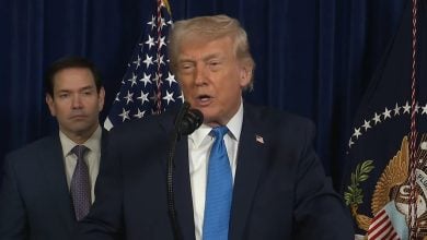 Trump durante la conferencia de prensa. (Captura de pantalla © The White House-YouTube)