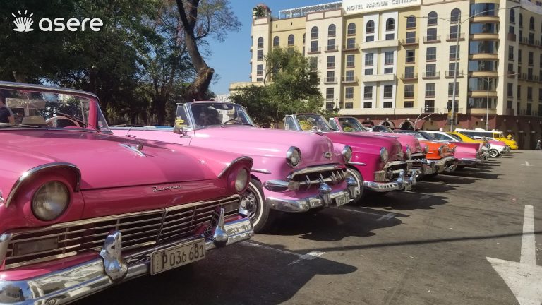 Chóferes de almendrones en La Habana sin clientes ante la caída del turismo