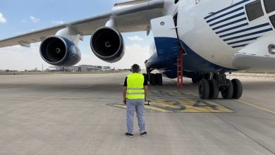 Este modelo de avión suele ser utilizado para el transporte de equipo militar pesado. (Captura de pantalla © Sam Chui-YouTube)