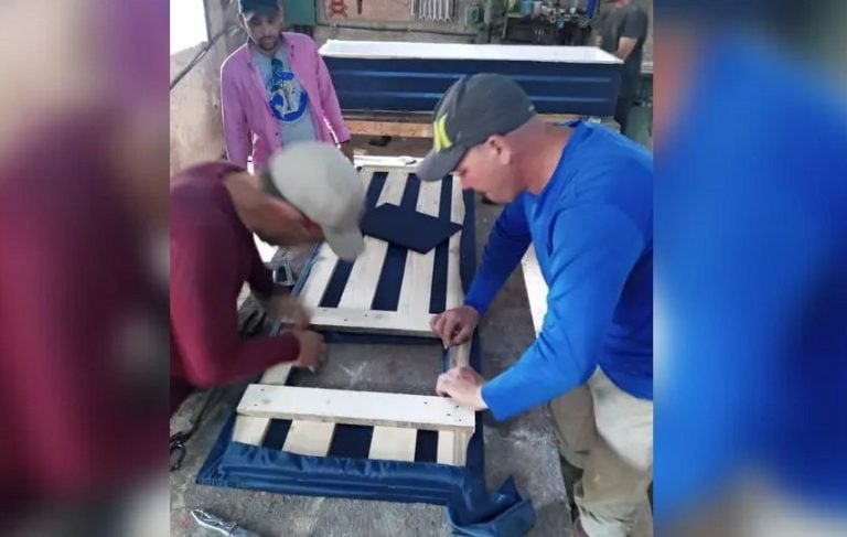 Municipio de Villa Clara recurre a ataúdes artesanales ante crisis funeraria