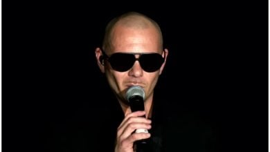 Pitbull, cantante cubanoamericano. (Captura de pantalla © Front Row Music- YouTube)