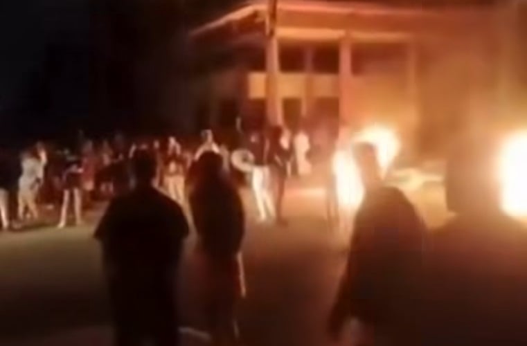 Las protestas no han parado desde hace varios días. (Captura de pantalla © Mario J. Pentón-Facebook)