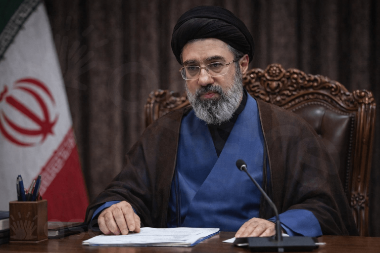 Así se habría salvado Mojtaba Jamenei durante los bombardeos a Irán