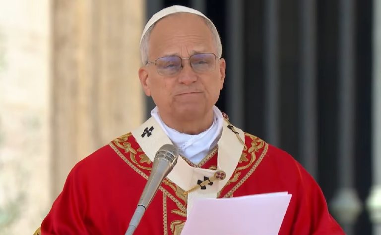 Cuba pide al Vaticano intervención para aliviar embargo de EEUU