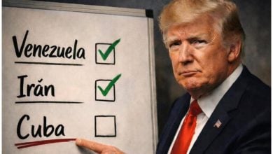 Cubanos piden que la suya sea la siguiente dictadura derrocada. (Foto © Inteligencia Artificial)