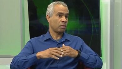 Subdirector general a cargo de EEUU del Minrex, Alejandro García del Toro. (Captura de pantalla © Canal Caribe-YouTube)