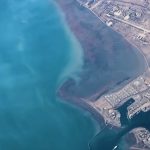 Imagen aérea del estrecho de Ormuz. (Captura de pantalla © Navy Decoded-YouTube)