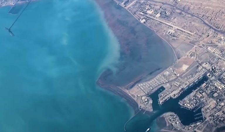 Irán abre el estrecho de Ormuz, pero solo para países que acepten sus condiciones