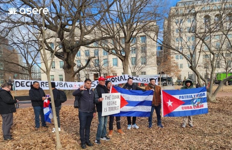 Apoyo abrumador: 79% de cubanos en Florida apoya intervención militar de EEUU