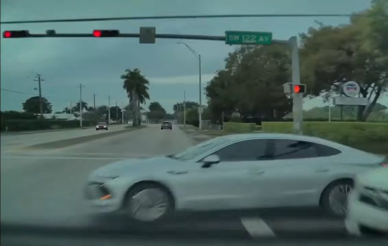 Revelan nuevos videos de un choque que mató a madre cubana en Miami-Dade