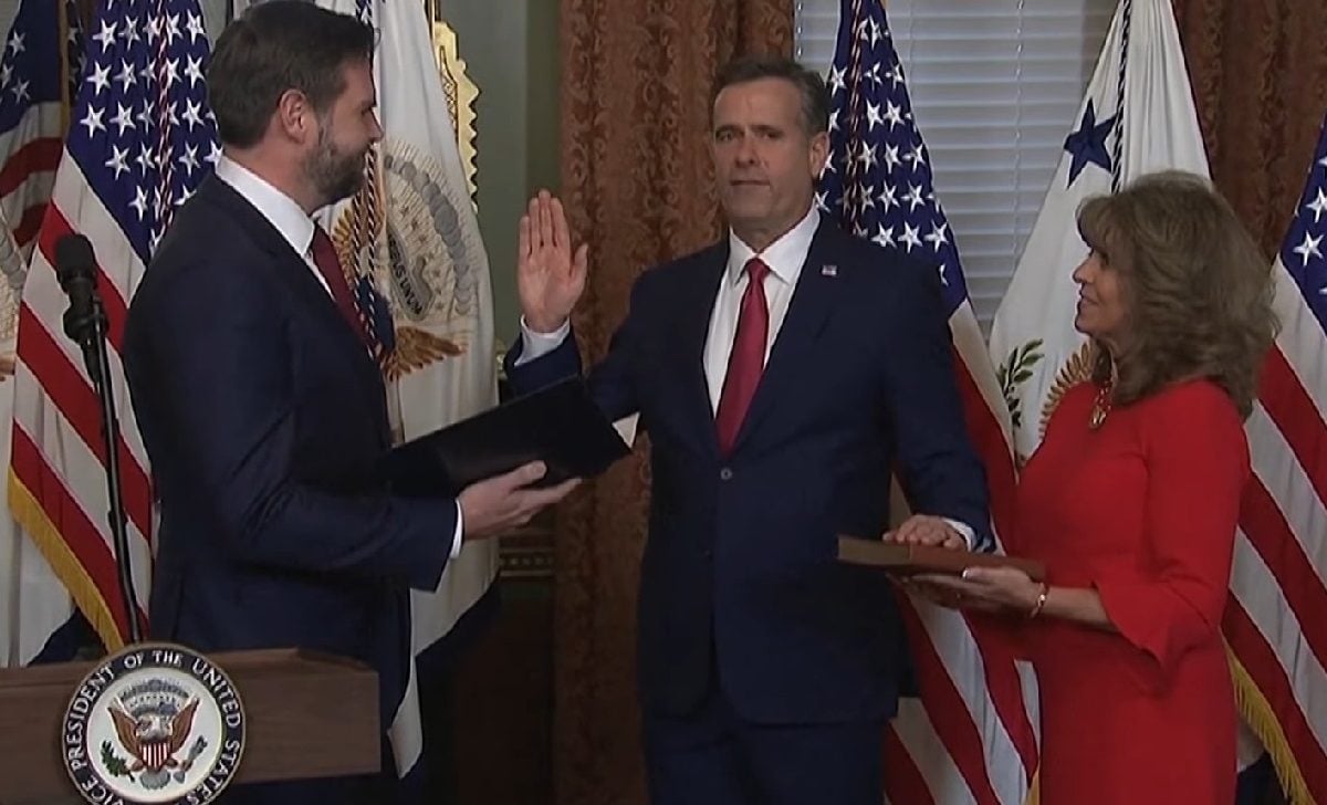 John Ratcliffe siendo nombrado oficialmente Director de la CIA. (Captura de pantalla © TIME Breaking News-YouTube)