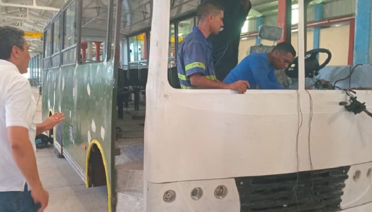 Régimen presume carros eléctricos para Sancti Spíritus en medio de crisis energética