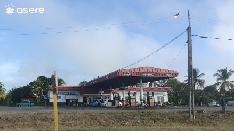 Empresa de Miami-Dade consigue permiso para vender petróleo en supertanqueros a Cuba