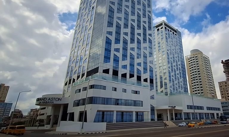 Otra hotelera extranjera abandona Cuba y golpea al negocio de GAESA
