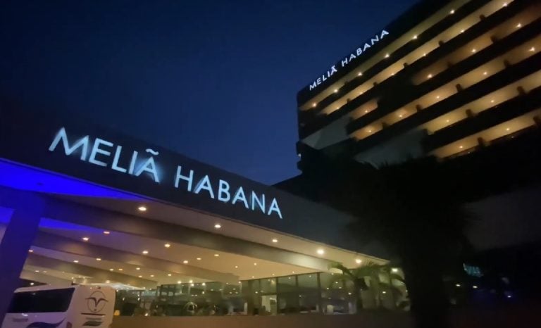 Meliá e Iberostar buscan una vía para seguir en Cuba pese a sanciones de EEUU