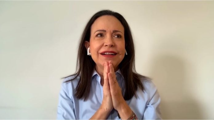 Bloquean el regreso de María Corina Machado: su avión no pudo despegar de Panamá