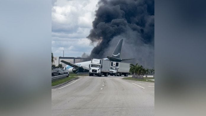 Avión Boeing 767 de Prime Air sufre accidente en Miami y obliga a suspender vuelos