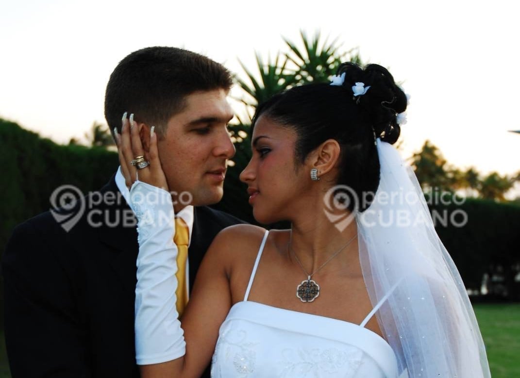 Guillermo Rodríguez Castro, también conocido como “El Cangrejo” y su novia. (Foto: Periódico Cubano)
